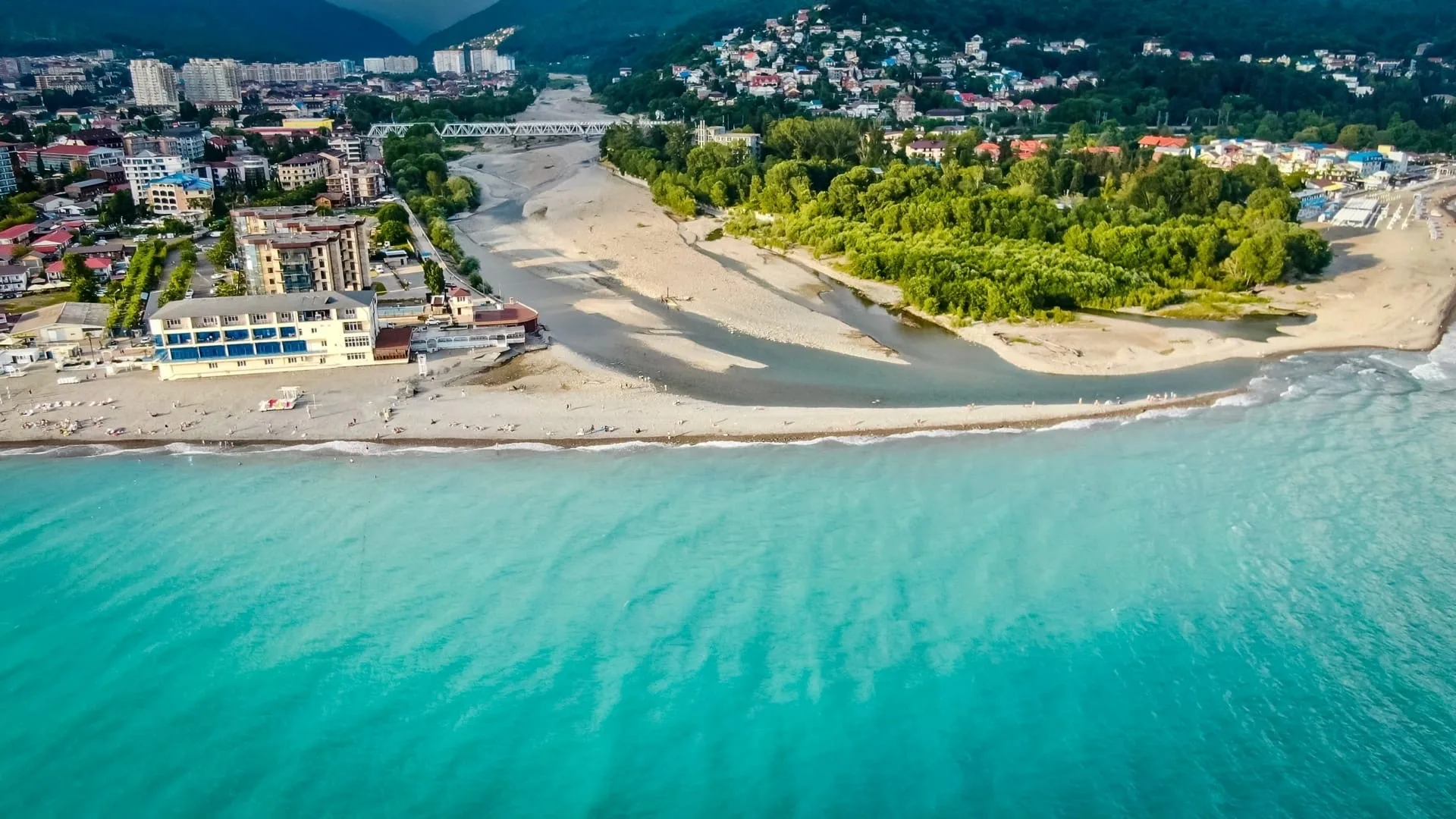 Температура воды в Лазаревском по месяцам